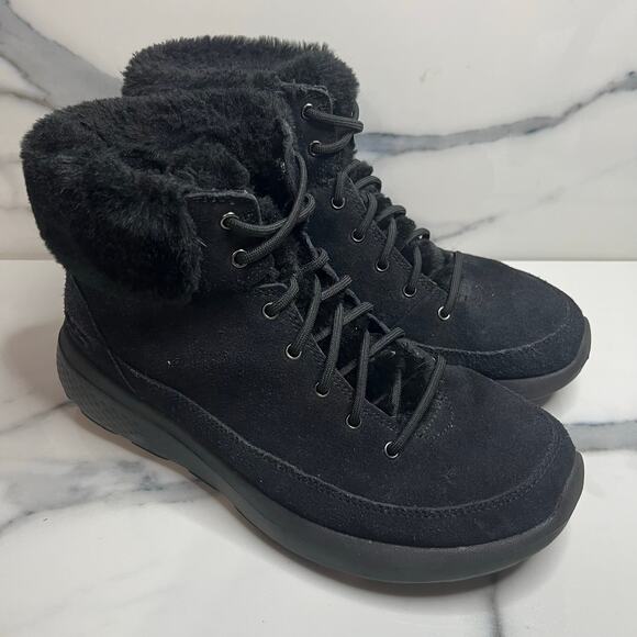 Skechers Women's Black Suede Faux Fur Comfort On the Go Winter Chill Boots Sz 9 - Picture 1 of 7